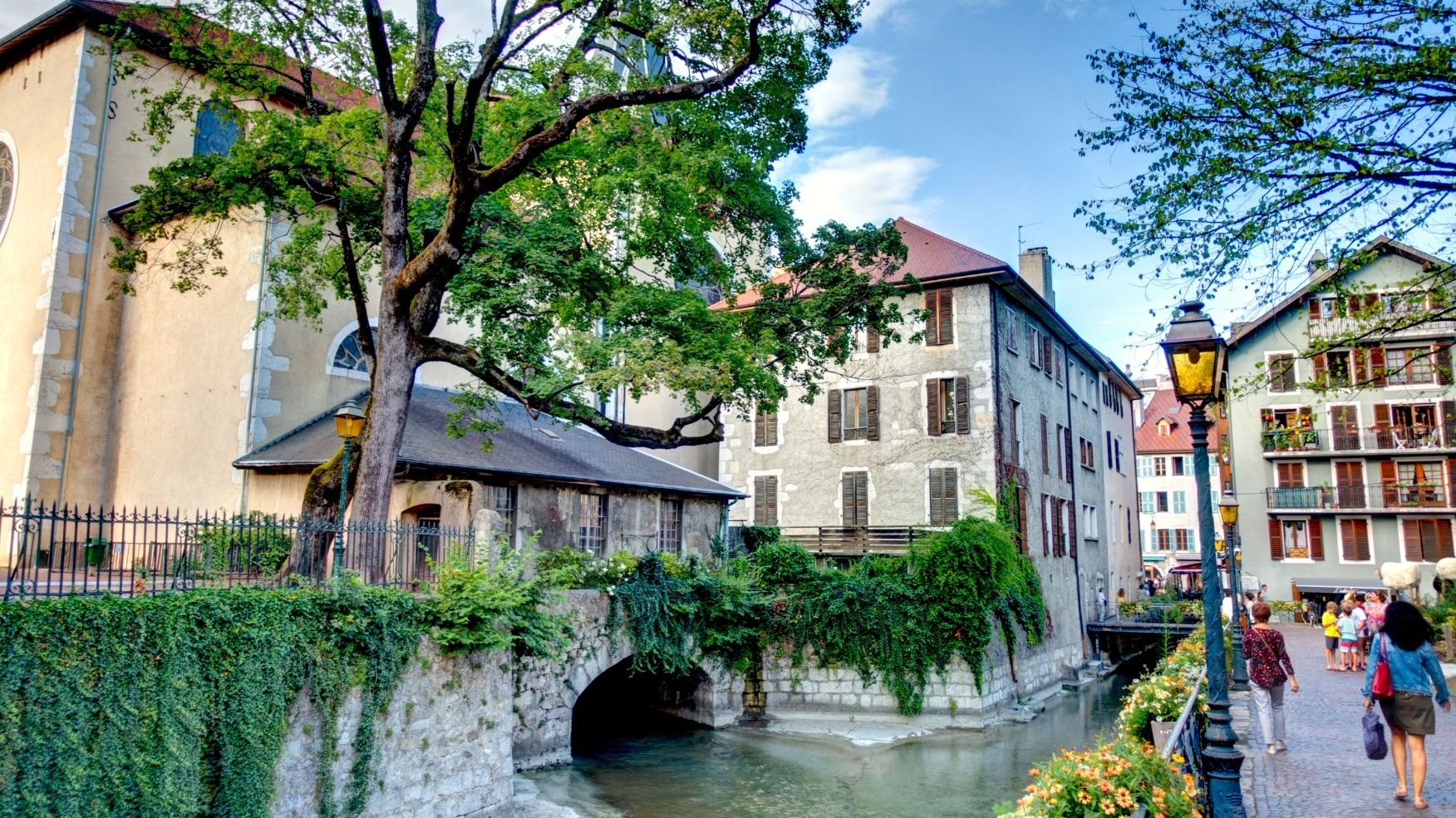 ecole-de-commerce-ipac-bachelor-factory-annecy