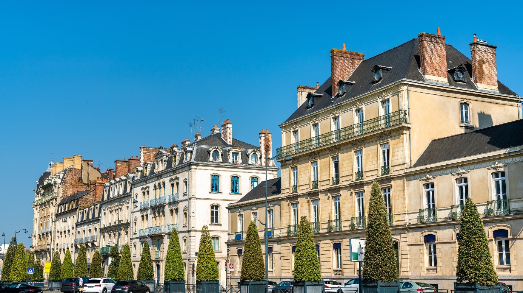 ecole-de-commerce-ipac-bachelor-factory-rennes