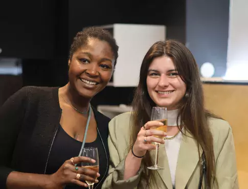 Découvrez notre soirée Alumni, en image 📸
