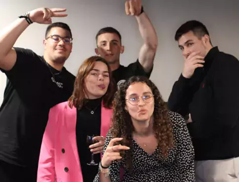 Soirée des anciens étudiants : un moment riche en...
