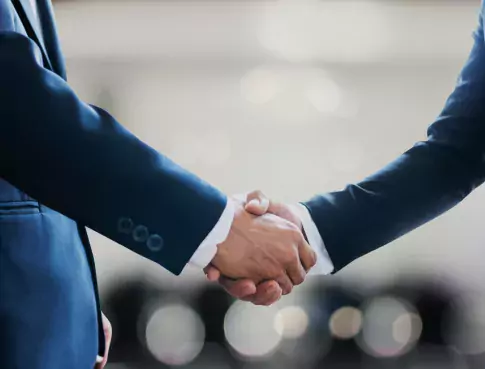 Bachelor Commerce : l'art de convaincre et vendre