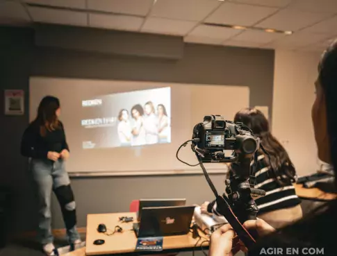 Un bachelor en communication, c'est quoi exactement ? 