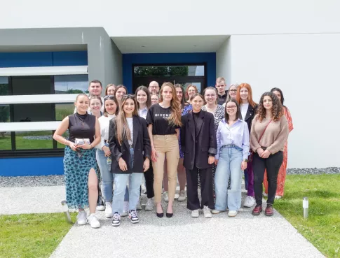 Clémence Peslerbes, alumni, est venue partager son expérience