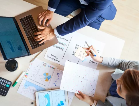Quelles compétences techniques clés pour réussir en finance ?