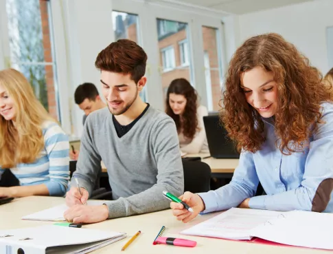 Postbac : S’inscrire en Bachelor à Albertville !