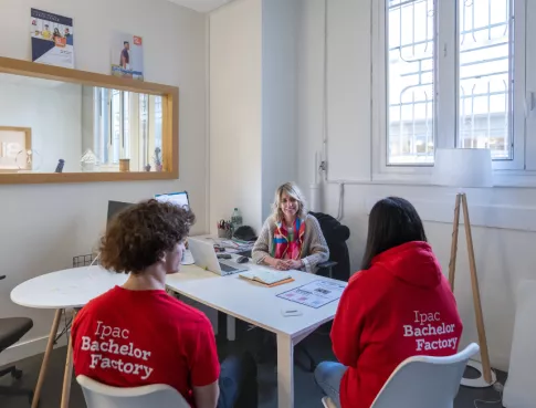 Semaine de l'orientation à Ipac Bachelor Factory Bordeaux : Trouver sa voie après le bac, sans faux pas !