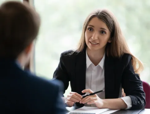 Fidéliser les jeunes diplômés : un vrai défi RH !