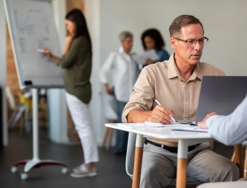 Immersion directe dans le monde des ressources humaines