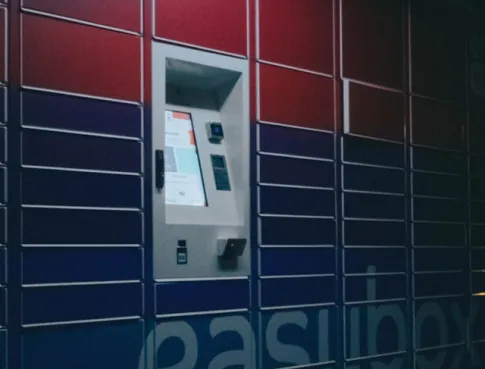 Banques en ligne vs banques traditionnelles : quelle formation pour la finance de demain ?