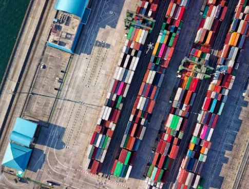 5 raisons de choisir un Bachelor Logistique et Transport