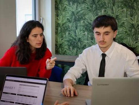 3 m&eacute;tiers apr&egrave;s un Bachelor Gestion Finance