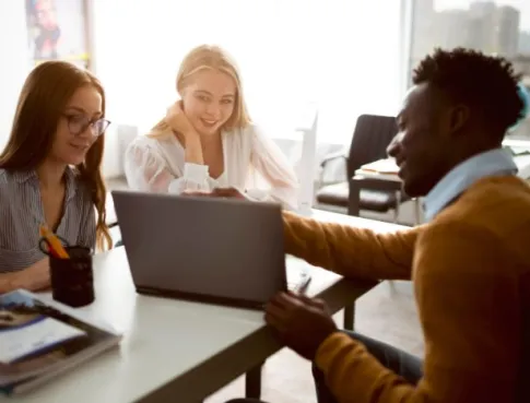 Attirer et fid&eacute;liser les talents, un d&eacute;fi pour les entreprises