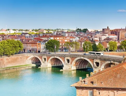 &Eacute;tudes sup&eacute;rieures : pourquoi Toulouse attire les jeunes talents