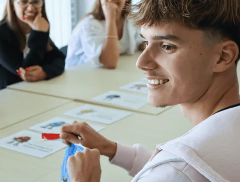Apr&egrave;s le bac : 8 raisons de choisir le management