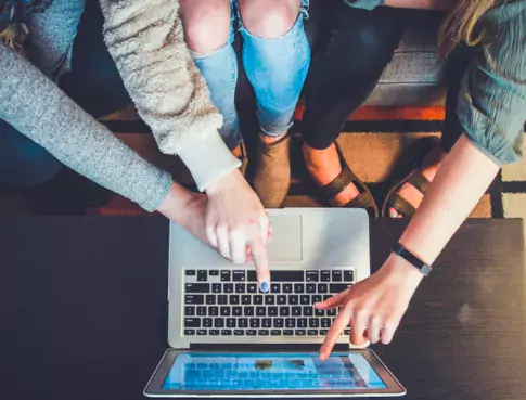 Les formations commerciales t'intéressent ? 