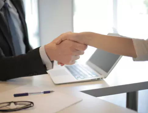 Employabilité : Focus sur le Bachelor Marketing, Commerce & Négociation