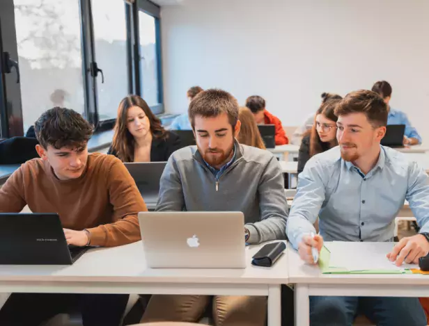 alternance-école-de-commerce-ipac-bachelor-factory-lille