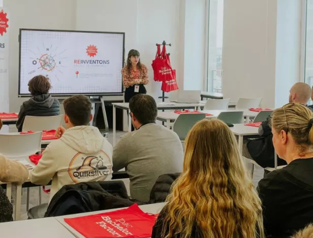 les-metiers-de-demain-quelles-competences-pour-reussir-formation-bachelor-open-ecole-de-commerce-ipac-bachelor-factory-bordeaux