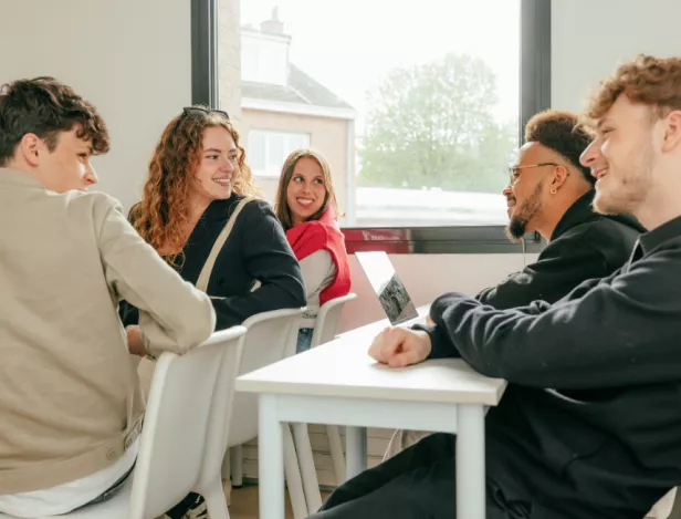 bachelor-commerce-marketing-négociation-ipac--bachelor-factory-lille