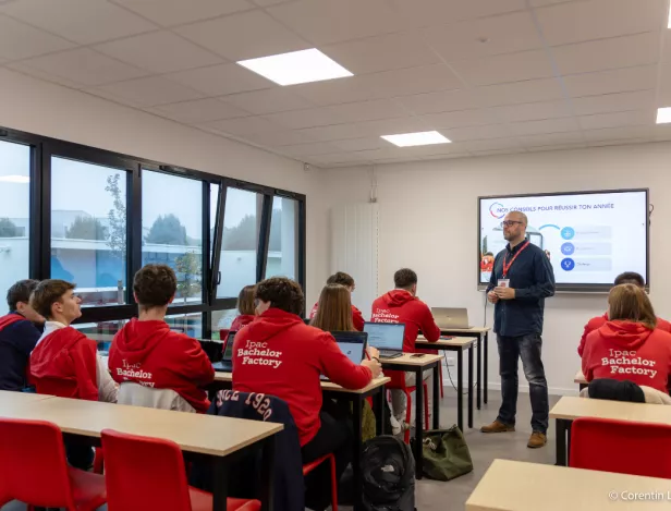 Bachelor-Gestion-RH-des-entreprises-administrations-Ipac-Bachelor-Factory-Laval-école-de-commerce