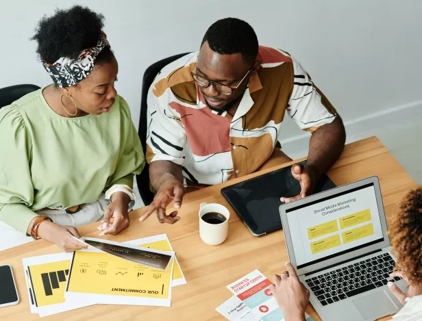 Deviens-un-pro-de-la-com-et-du-marketing-360