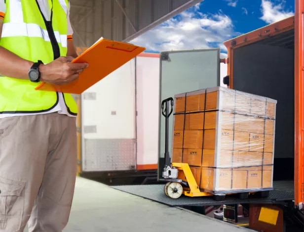 Ipac-Bachelor-Factory-Montpellier-Bachelor-Logistique-Transport-(1)