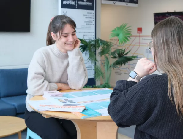 Sensibilisation-aux-violences-faites-aux-femmes--le-CIDFF-31-intervient-sur-le-campus-de-Toulouse