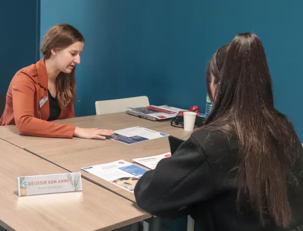 bachelor-marketing-commerce-negociation-bac+3-ecole-lyon