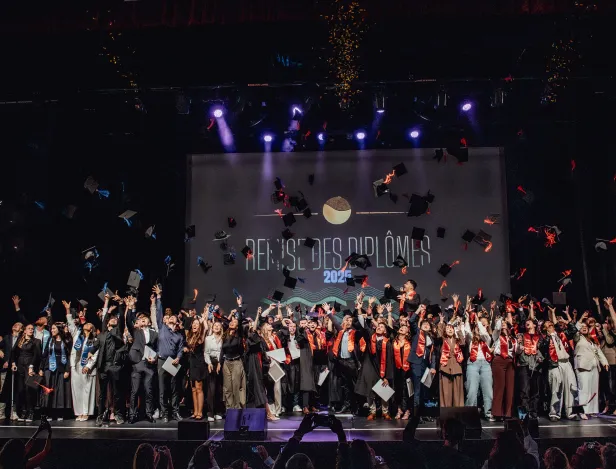 Ipac-Bachelor-Factory-remise-diplome-2025-(1)