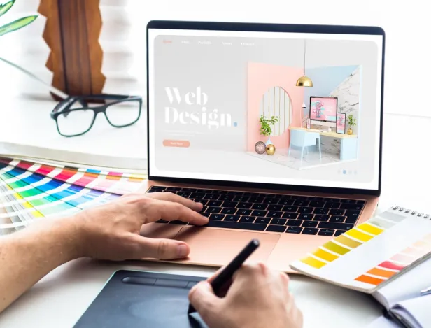 bachelor-marketing-digital-web-designer-metier-ecole-de-commerce-ipac-bachelor-factory