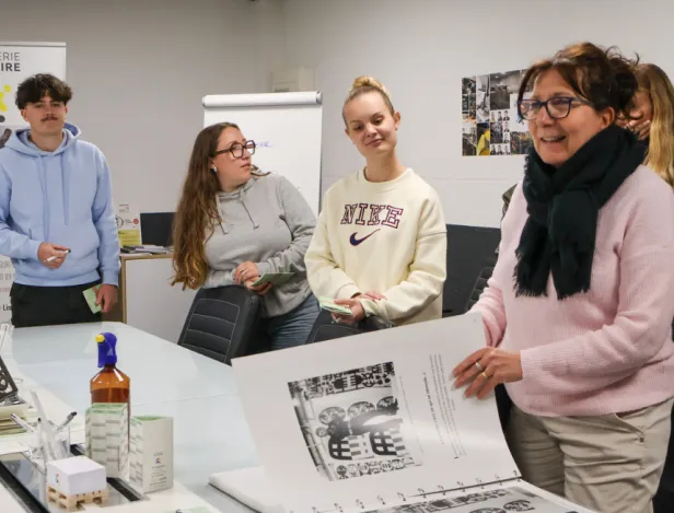 visite-Imprimerie-Bachelor-Marketing-communication-360-école-de-commerce-Laval-Ipac-Bachelor-Factory-(1)