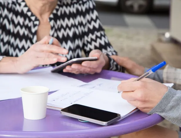 Concilier-engagement-social-et-carriere-en-banque