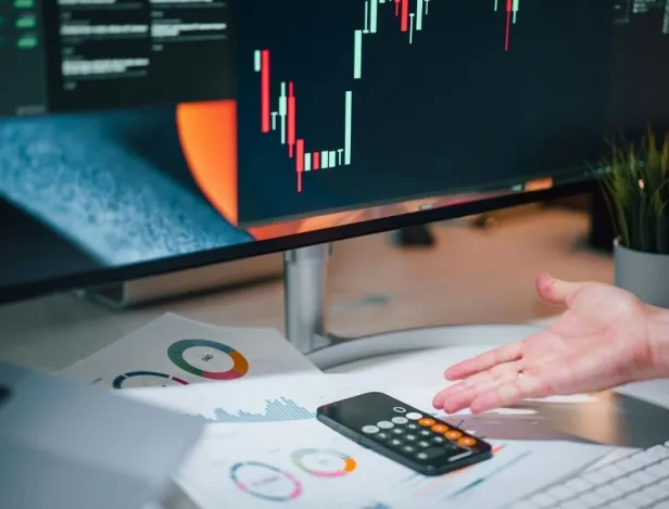 Alternance-en-gestion-finance-les-secteurs-qui-recrutent-le-plus-en-Finistère