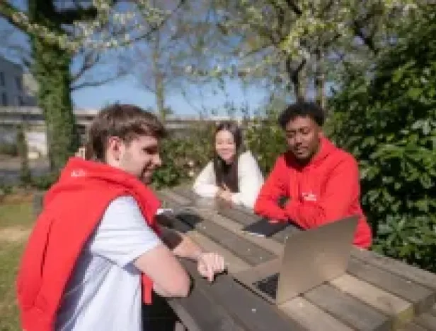 Ipac-Bachelor-Factory-Rennes-Bachelor-Evenementiel-png