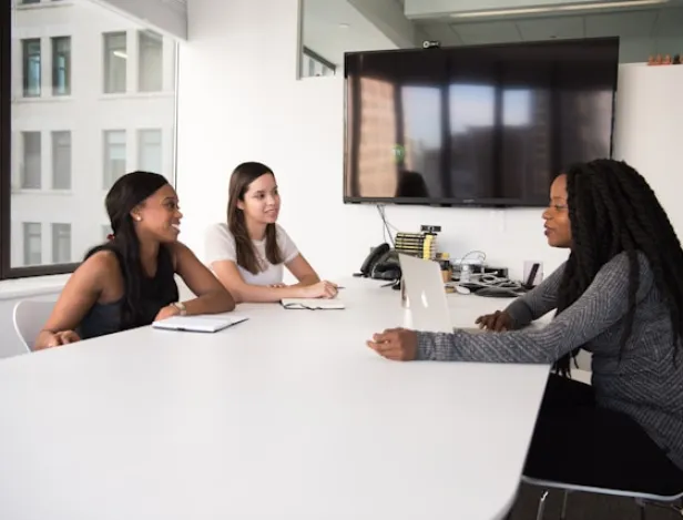 Deviens-le-pilier-RH-des-organisations-ipac-bachelor-factory-albertville