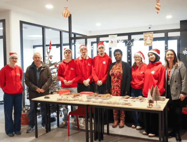 march&eacute;-de-No&euml;l-Bachelor-OPEN-IPAC-Bachelor-Factory-Laval-&eacute;cole-de-commerce