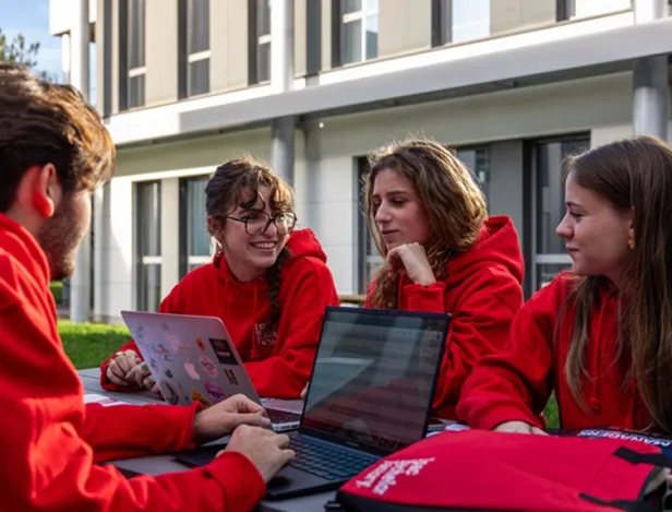 TA-FORMATION-POST-BAC-A-ANGERS