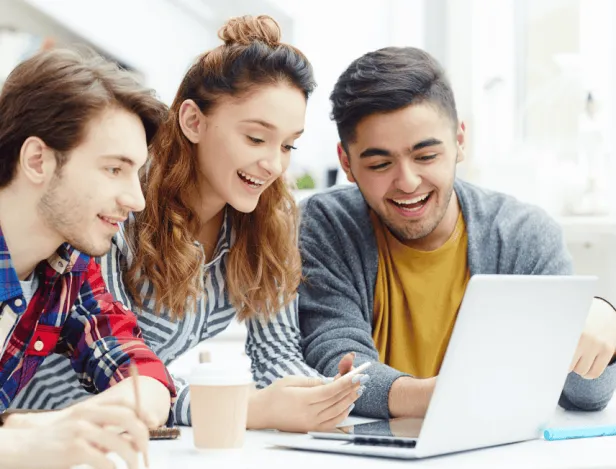 bachelor-communication-ipac-bachelor-factory-caen