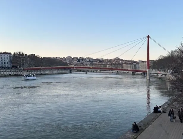 faire-ses-etudes-dans-une-grande-ville-ecole-de-commerce-a-lyon-ipacbachelorfactory