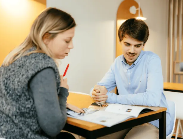 choisir-&eacute;cole-commerce-post-bac-Bachelor-Management-et-Gestion-des-Entreprises-IPAC-Bachelor-Factory-Laval-&eacute;cole-de-commerce