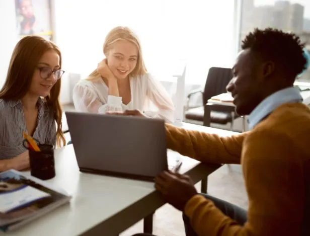 ipac-bachelor-factory-paris-sud-attirer-et-fid&eacute;liser-les-talents-un-d&eacute;fi-pour-les-entreprises