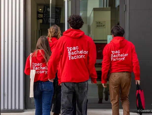 CHOISIR-SON-ECOLE-AUJOURD'HUI-C'EST-CONSTRUIRE-SON-AVENIR-DEMAIN