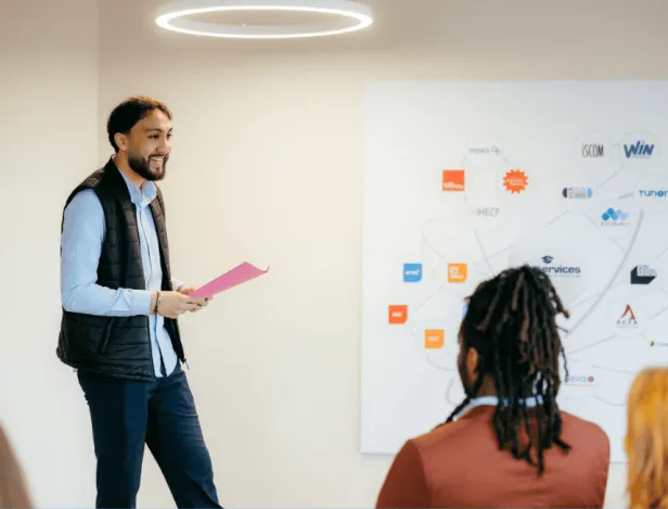 Les-comp&eacute;tences--au-centre--du-parcours-RH