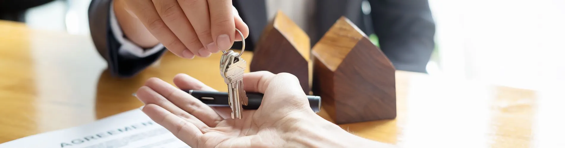 formations-immobilier-post-bac-ecole-de-commerce