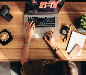 MBA-ecole-de-commerce-marketing-communication-globale-vignette