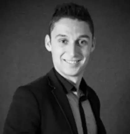 julien-bachelor-communication-webmarketing